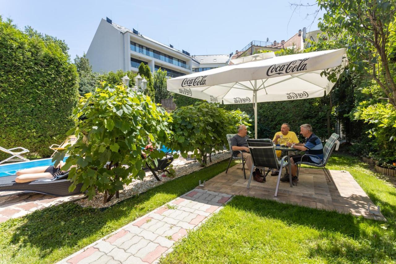 Illes Hotel Segedín Exteriér fotografie