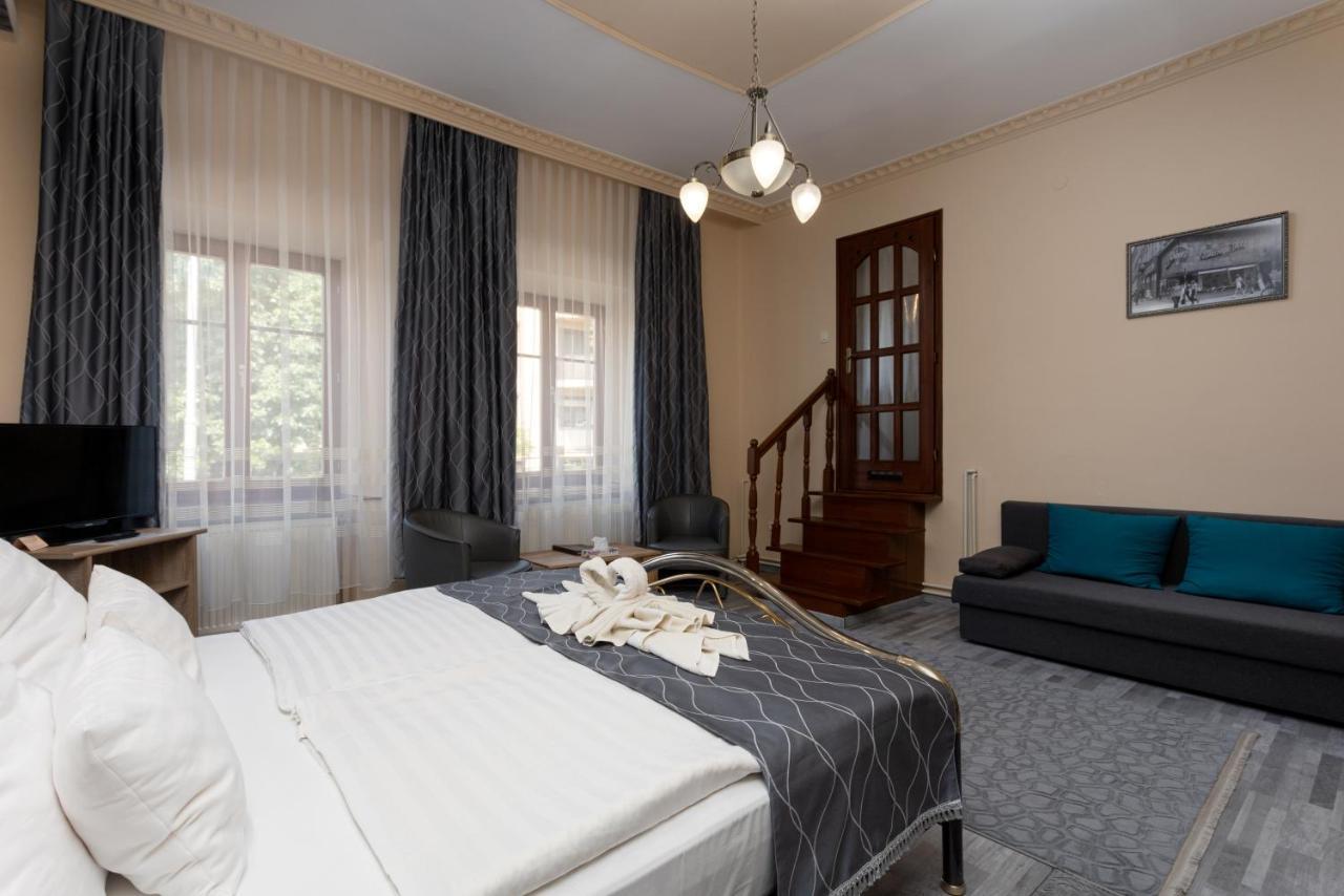 Illes Hotel Segedín Exteriér fotografie